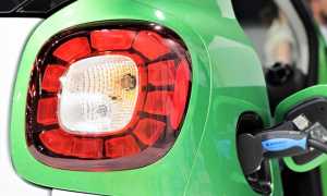 Elettrica auto ricarica