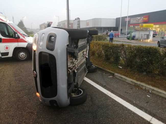 auto incidente croce rossa