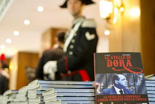 carabinieri fumetto generale dalla chiesa