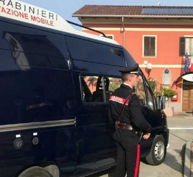carabinieri stazione mobile