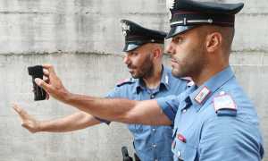 carabinieri taser