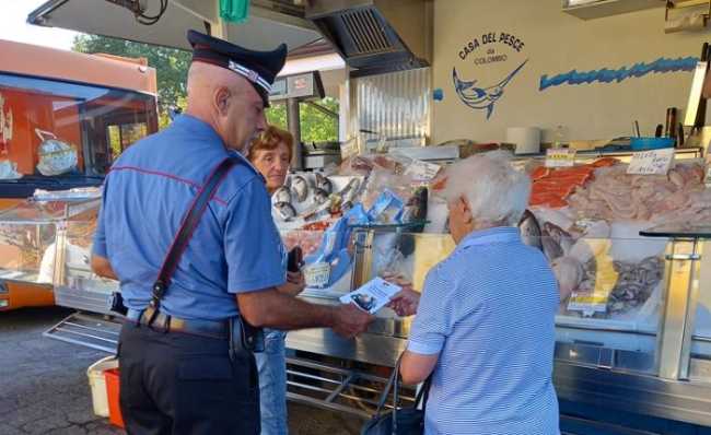 carabinieri truffe volantini