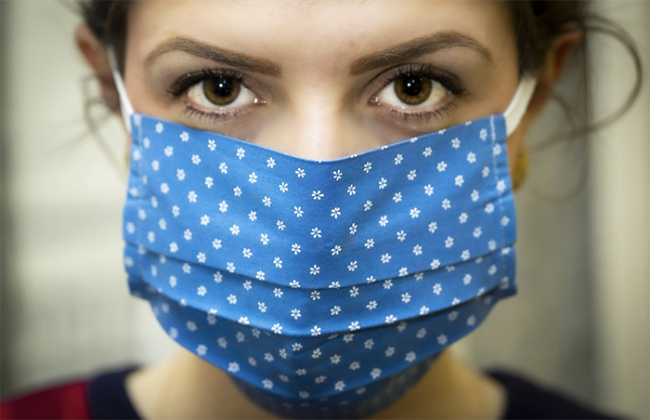 covid mascherina blu