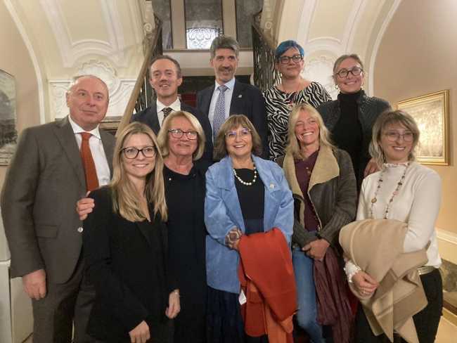 fondo tempia bra day