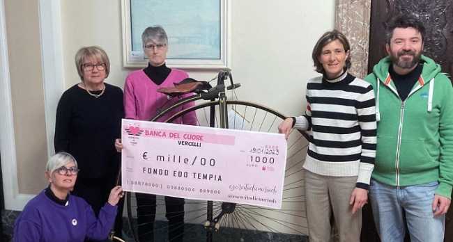 fondo tempia donazione profumo