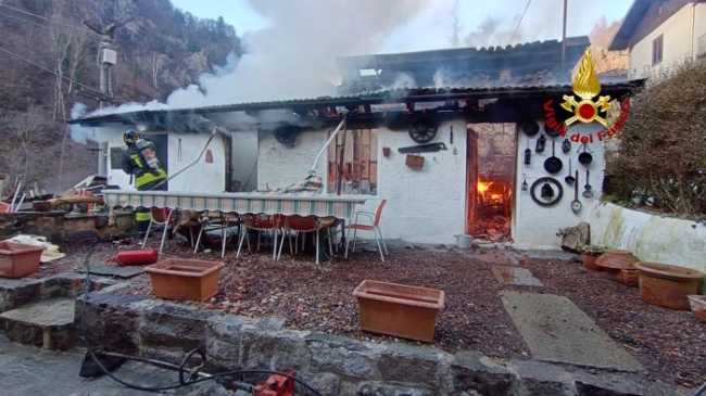 incendio campiglia cervo