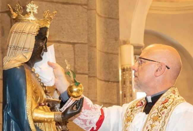 oropa statua madonna pulizia don marco berchi