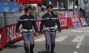poliziotti giro verbania