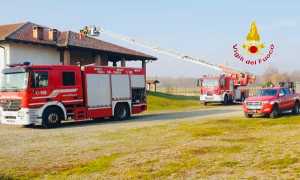 vigili del fuoco incendio camino