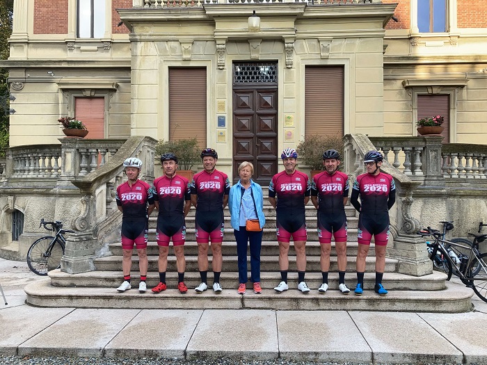 Partiti! Da oggi l'impresa Biella-Barcellona, in bici per la ricerca