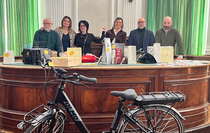 RegaliAMOBiella: estratti i biglietti della lotteria