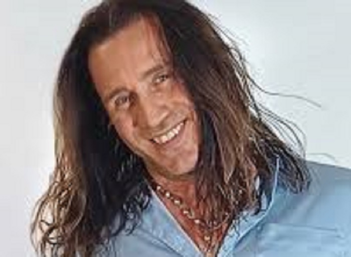 Povia in concerto a Biella all'Odeon