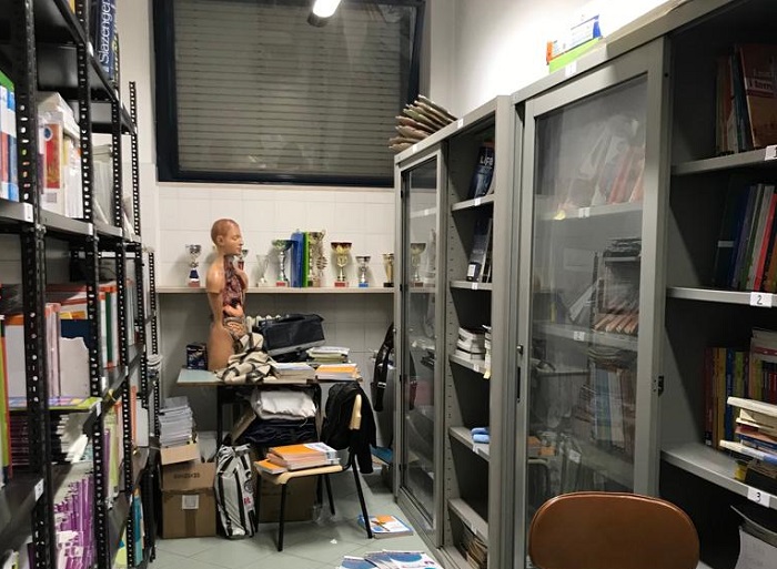 Interrogazione di Delmastro sulla condizione degli insegnanti non vaccinati in una scuola a Vercelli