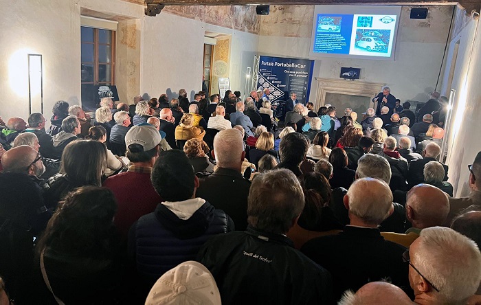 Un successo il libro Blu Stratos