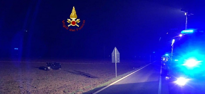 Incidente stradale: a Masserano investito capriolo, conducente illesa