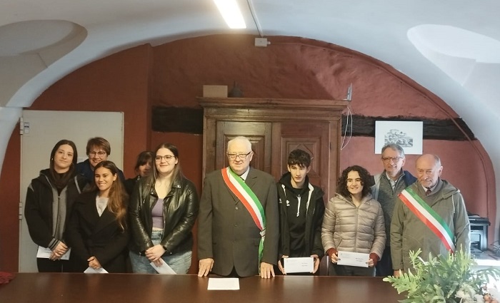 Borse studio consegnate ai giovani dal Comune di Viverone 