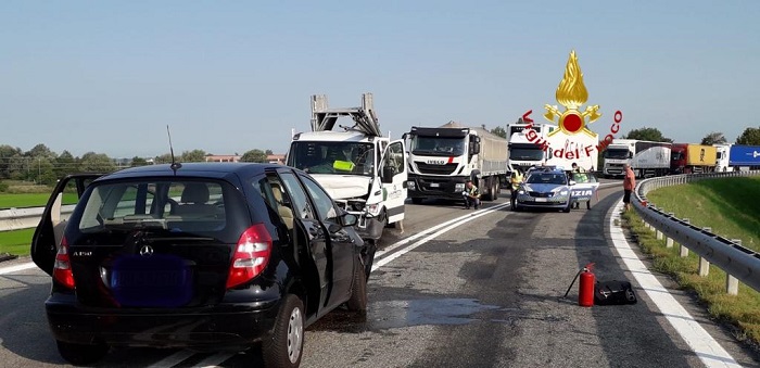 Incidente mortale stamattina sulla A26 a Borgovercelli