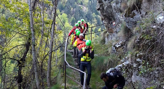 Escursionisti bloccati sulla ferrata di Oropa