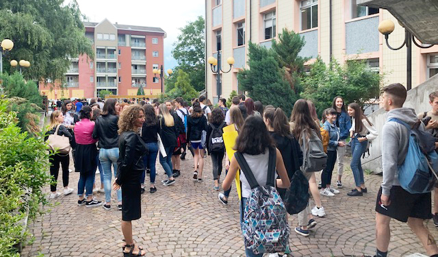 studenti uscita fine scuola 19