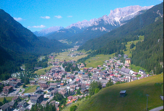 paese montagna