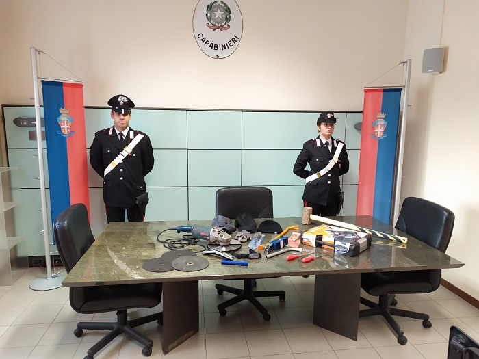 Arrestato rumeno accusato di tentato furto nel Biellese
