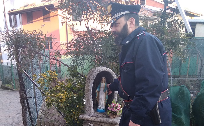 Ruba la Madonnina a Valdilana, denunciato un 52enne